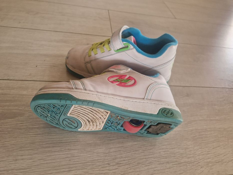 Heelys adidasi cu role nr.34