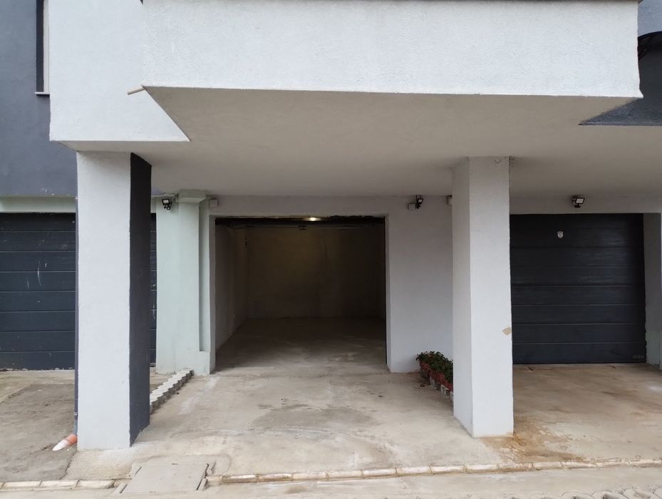 Дава се под наем Гараж / Паркомясто в София, Бъкстон - 27 кв.м за 153 € - Снимка #3