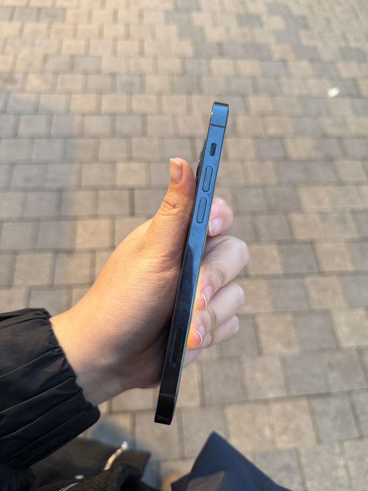 Продаю iPhone 12 Pro, 256Gb