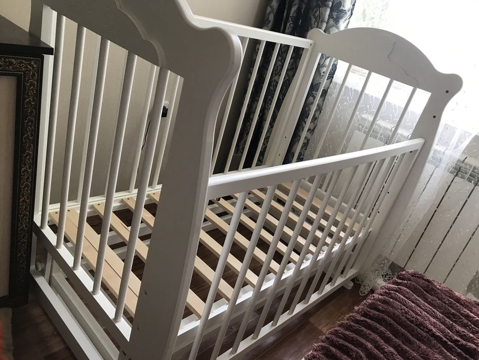 Продам детскую кроватку