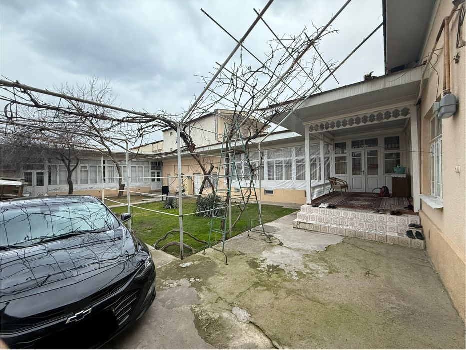 Продаётся дом под стройку