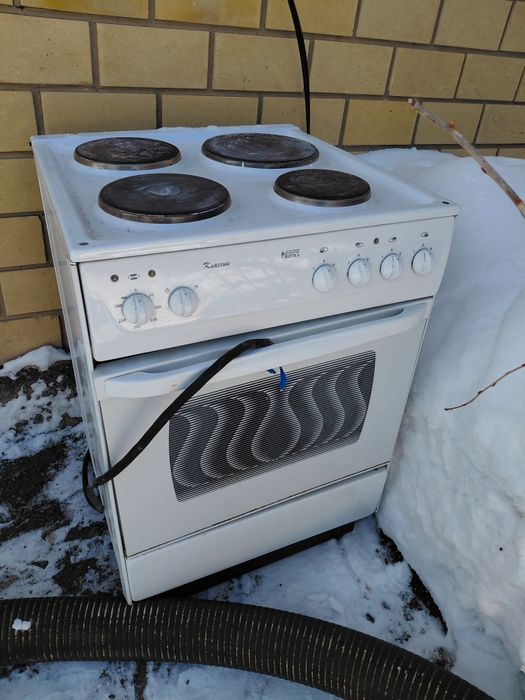 Продам плиту 4 конфорок