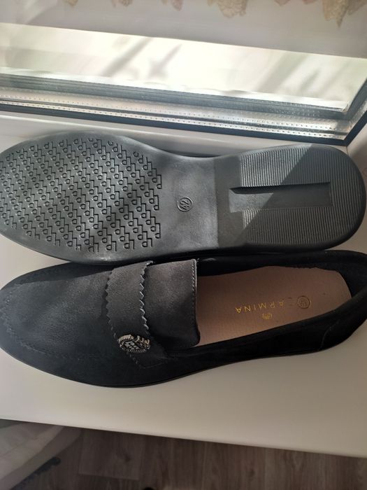 Продам обувь новую