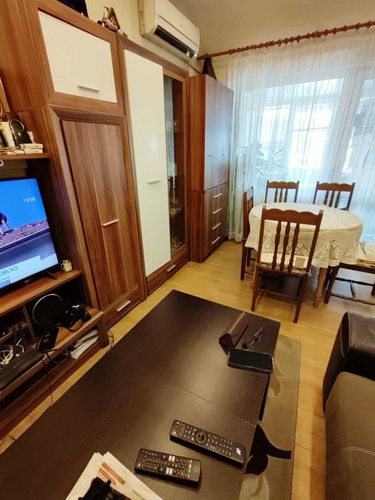 Продава се Двустаен апартамент в Варна, Автогара - 41 кв.м за 2025 €/кв.м - Снимка #2