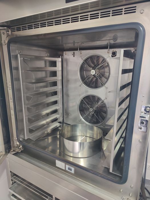 Cuptor profesional convecție MIWE Econo 8 tăvi recondiționat