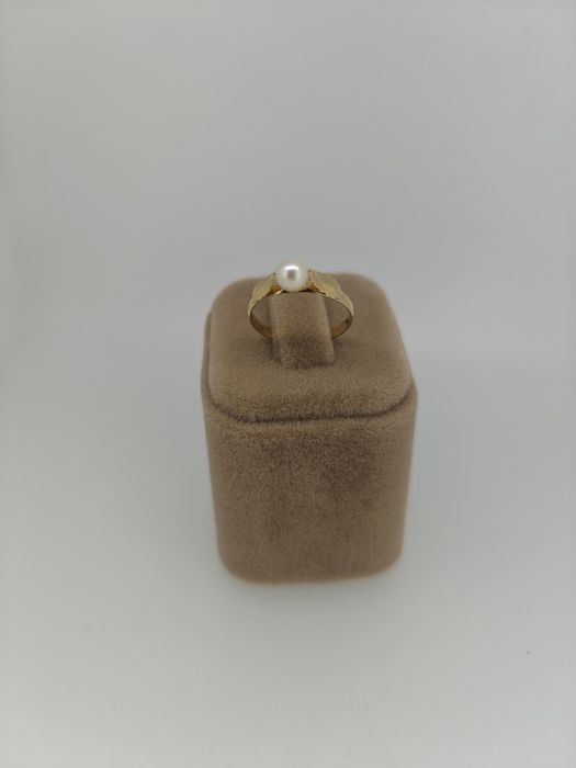Inel cu perla aur 18k 1.5gr (r)