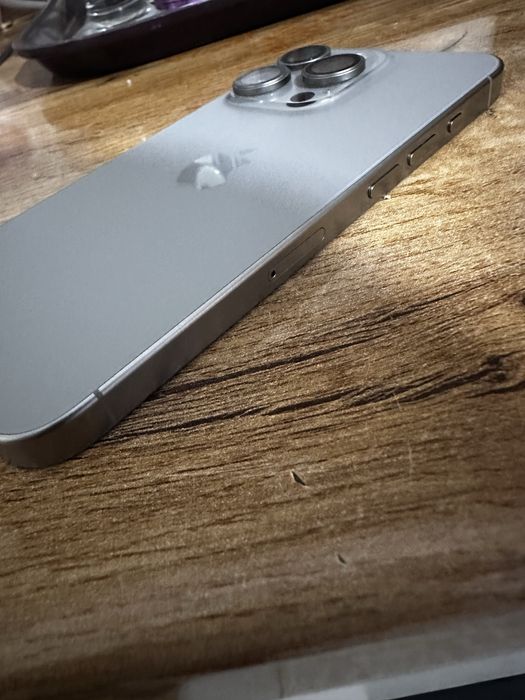 Iphone 15 pro 256 G