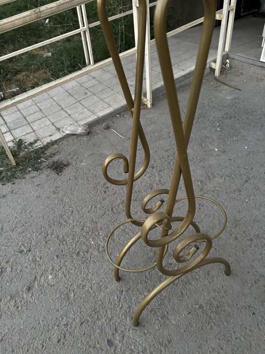 Гулге подставка сатылады