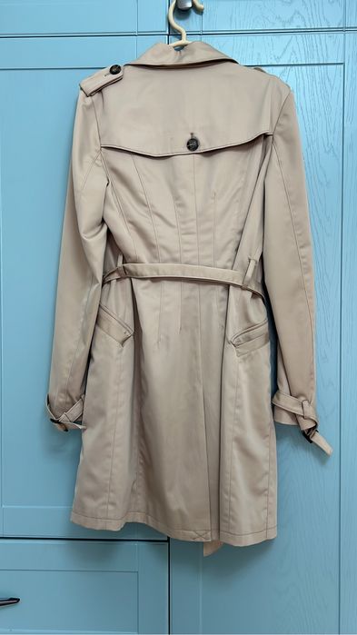 Хорошие плащ, пальто, платье