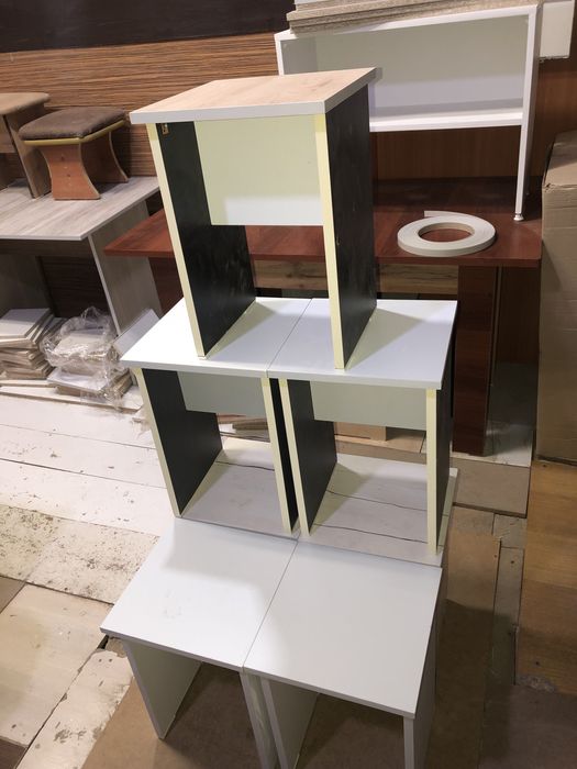 Продам новые кухонные табуретки