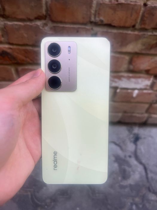 Смартфон Realme C75 8 ГБ/256 ГБ золотистый