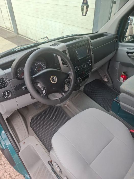 Vw crafter 2,5 tdi 8+1  locuri detasabile