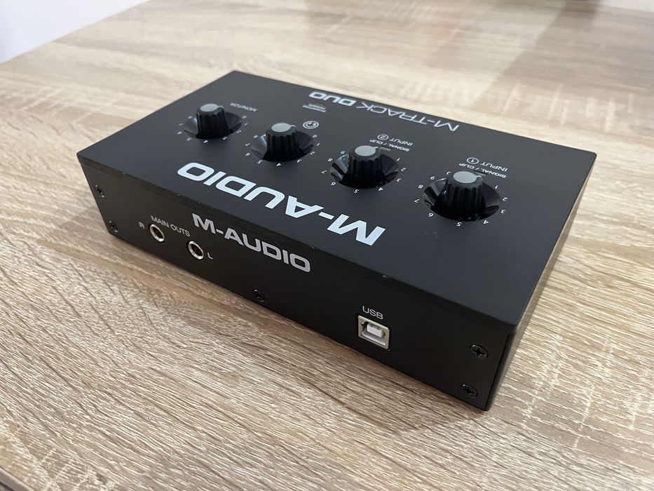 Срочно Микрофоны RODE M5