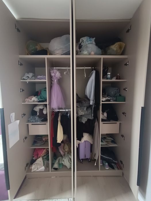 Шкаф для одежды.