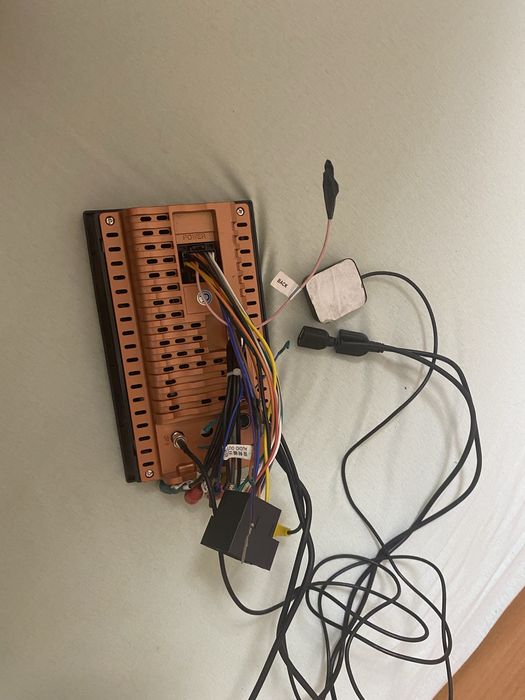 Продавам мултимедия Андроид