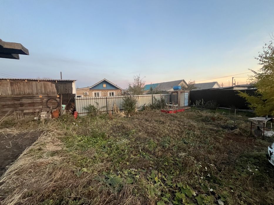 Продам участок, недострой