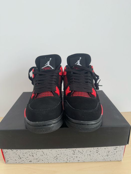 Air Jordan 4 Retro