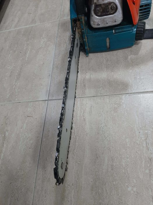 Бензинова резачка Makita DCS4610