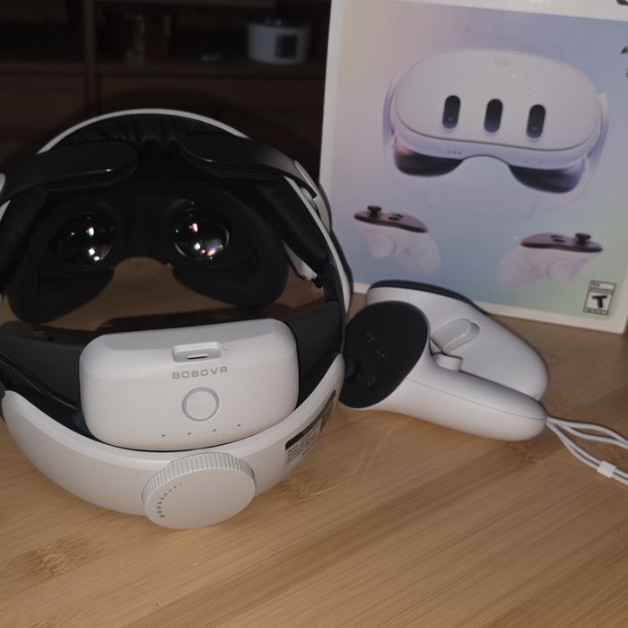 META QUEST 3 - 512 GB - на 3 Месеца + BOBO VR Headrest + Фактура