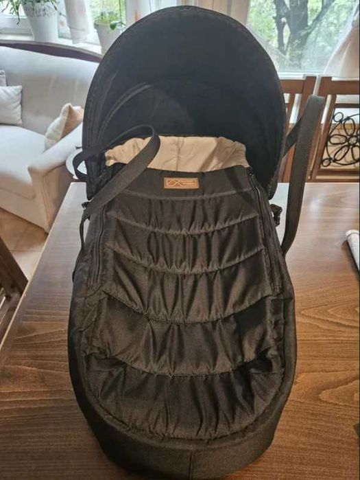 Комбинирана количка за близнаци Mountain Buggy Duet V3 + 2бр порт бебе