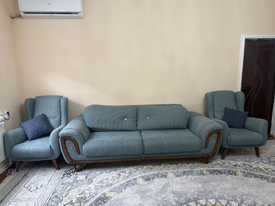 Продается диван и кресло
