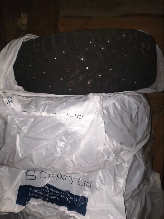 Зимняя резина , шипованая резина