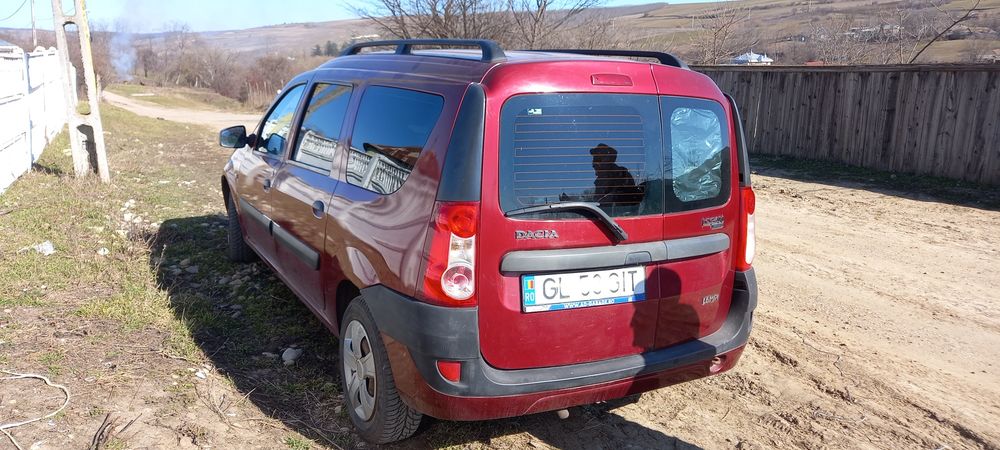 Vând Dacia Logan Break