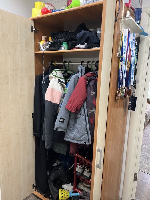 Шкаф в  коридор