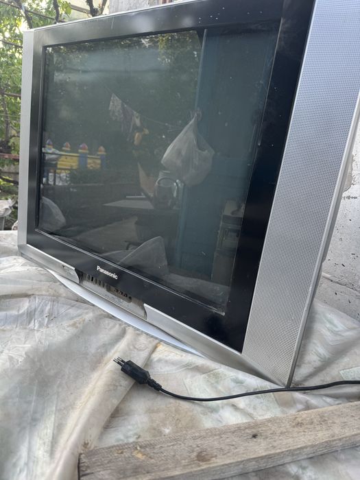 Продам телевизор panasonic