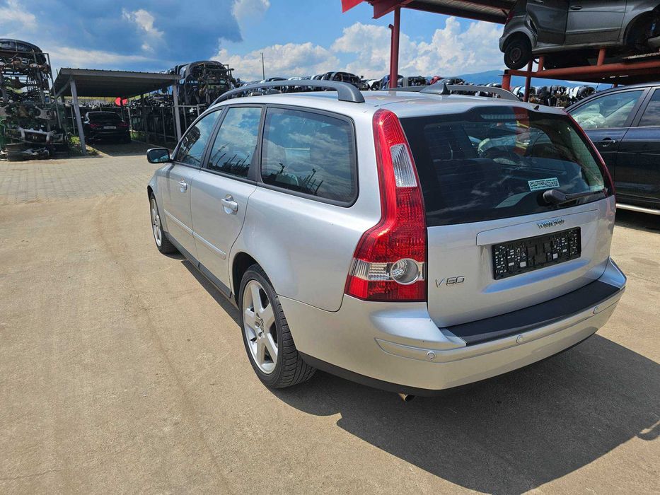 Волво V 50 / Volvo V 50