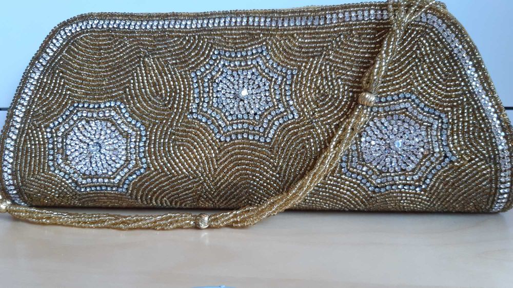 Малка златна чанта (ръчна изработка от Индия)