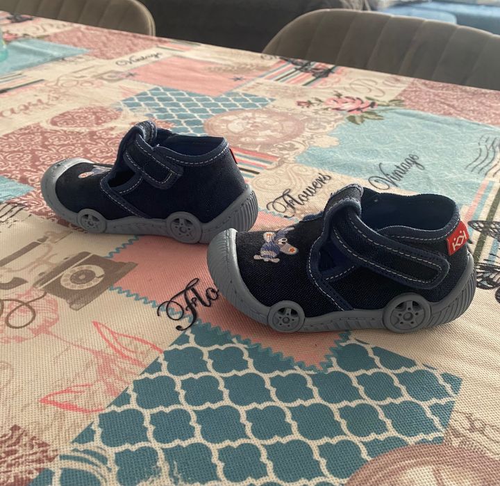 Детски пантофи Колев и Колев