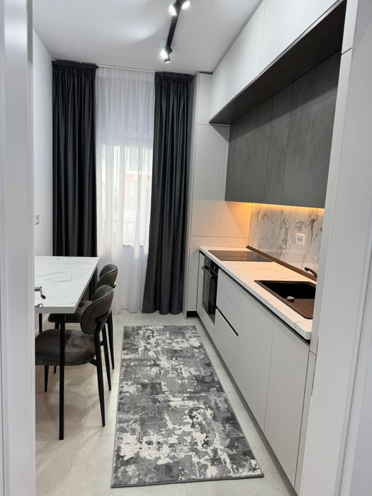 Garsoniera de închiriat Cornitoiu bloc nou