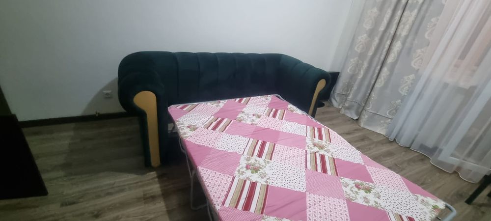 Срочно продам небольшой диван