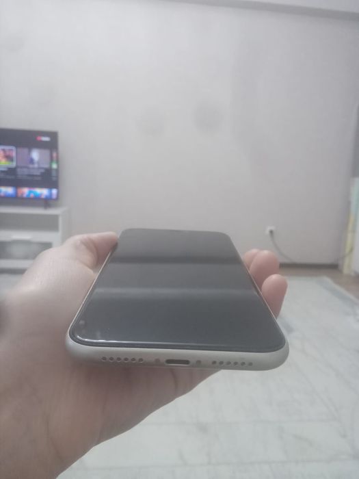 Айфон 11 128гб е емкость 74