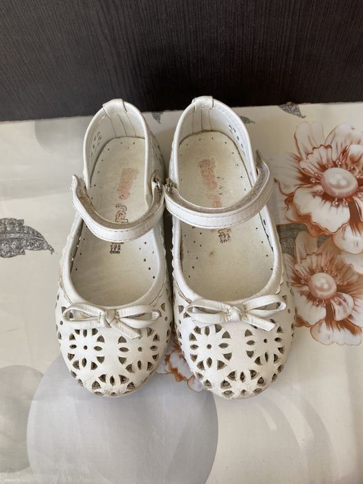 Кожаная Обувь на девочку 24 размер 1000