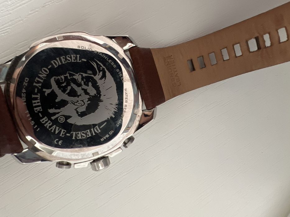 Часы ручные Diesel