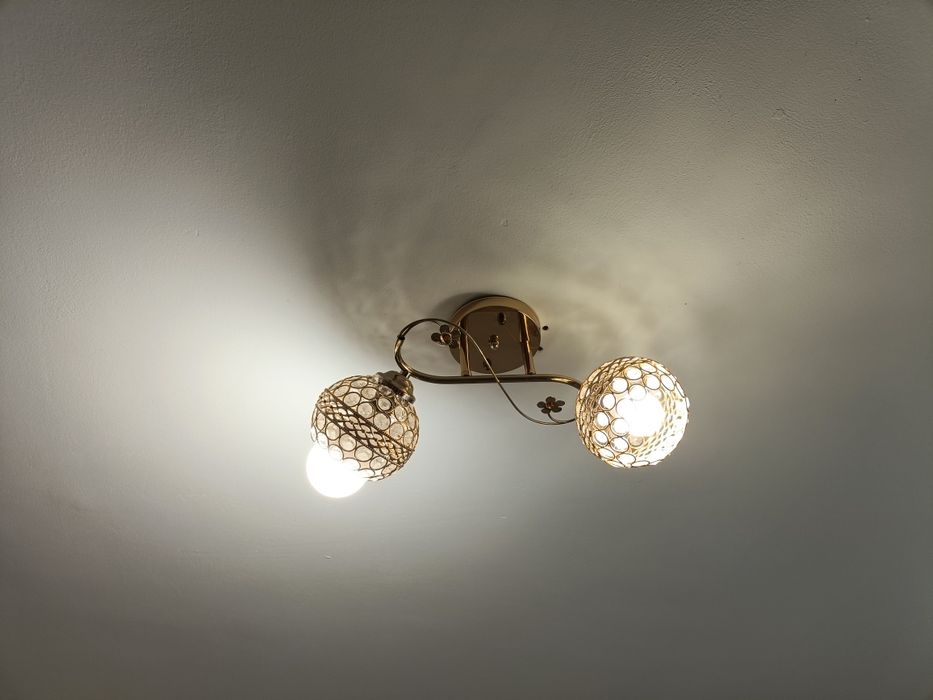 Продам люстры отличные недорого