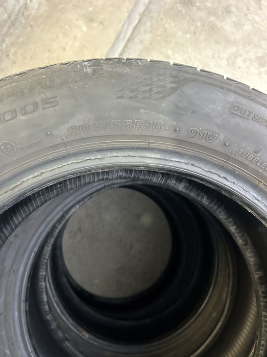 205 55 16 bridgestone vara