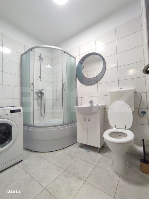 Apartament cu o camera, 34 mp, parcare, zona Florilor