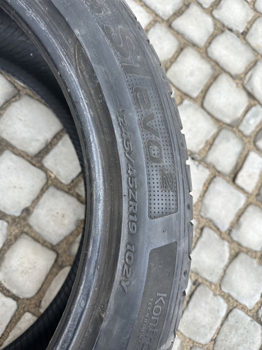 245/45/19 новые 2 шт hankook