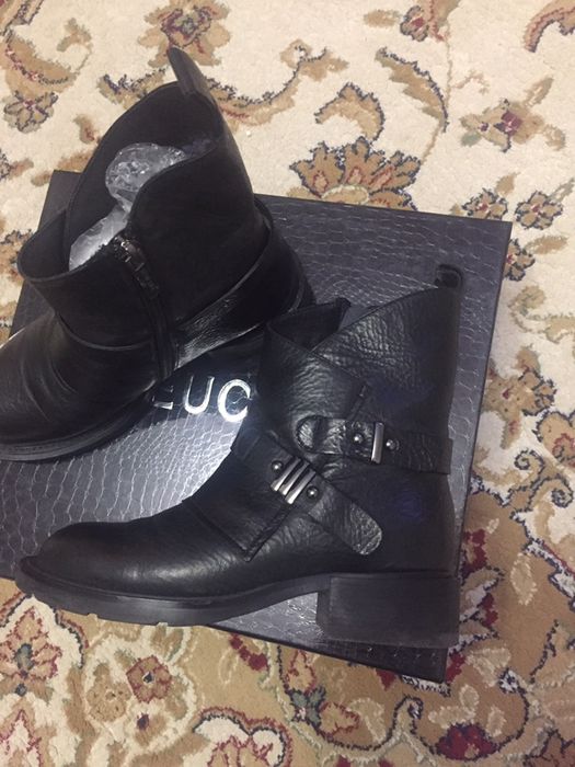 Женские сапоги