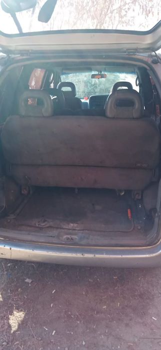 Продам Ниссан Серена 1997гв.