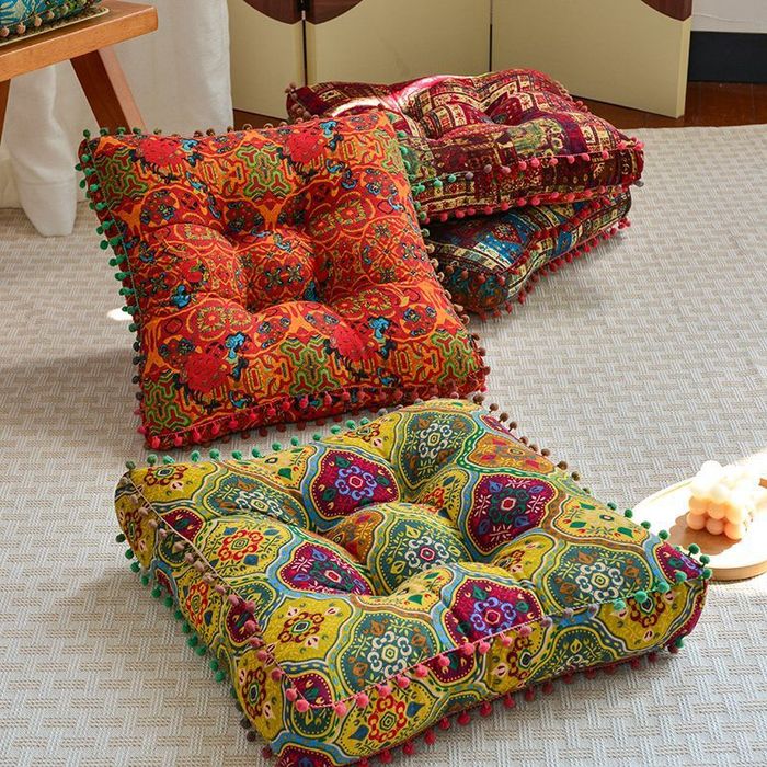 Продам подушки на стулья