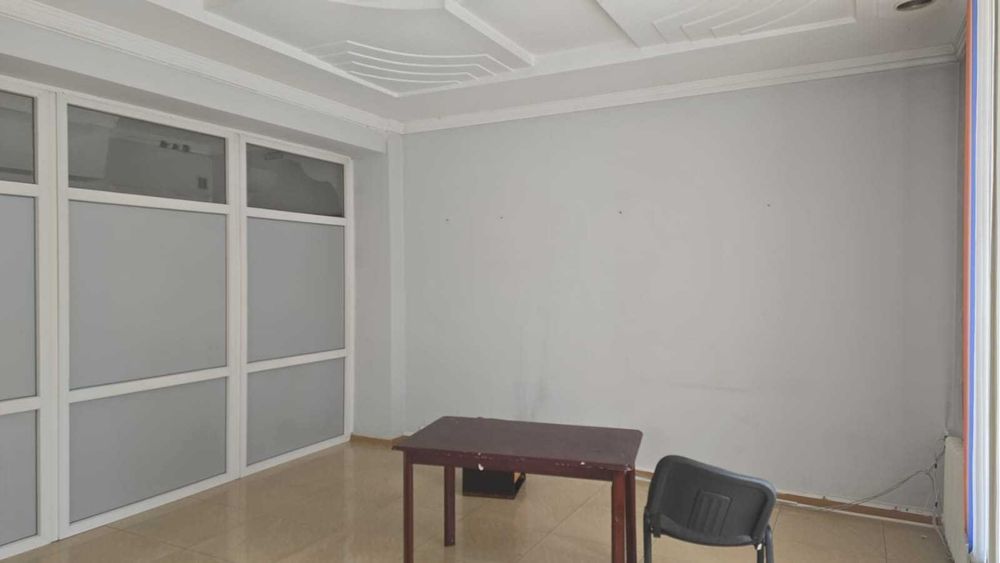 Офис, первый этаж, улица Абая