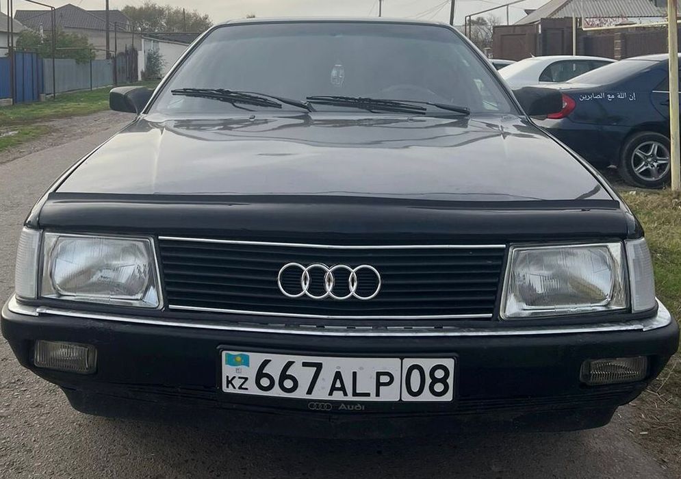 Audi 100 матор жақсы  хадопка бәрі жақсы састаяни зың машина  Куланда