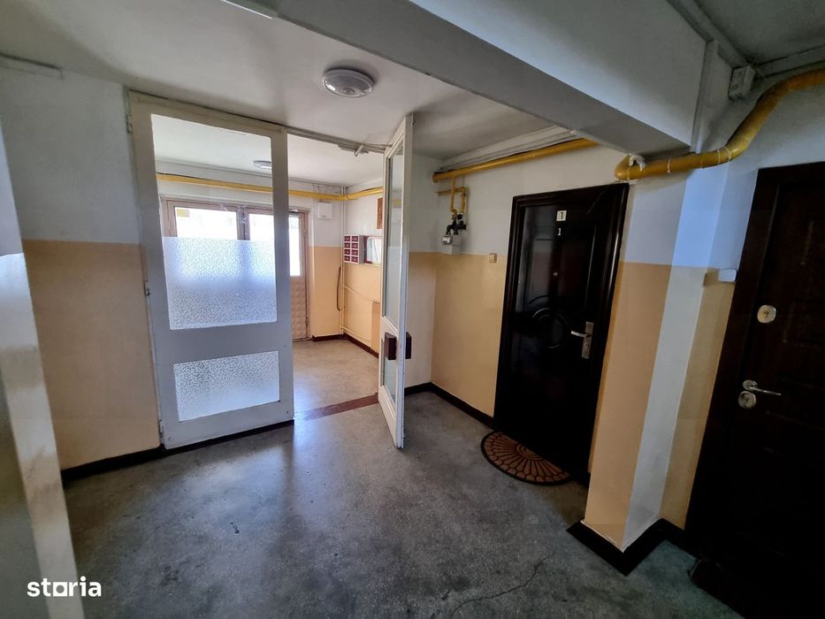 Tomis nord Calinescu-apartament 3 camere decomandat