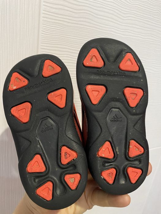 Детски футболни маратонки Adidas/Nike 22,28 и 30 номер