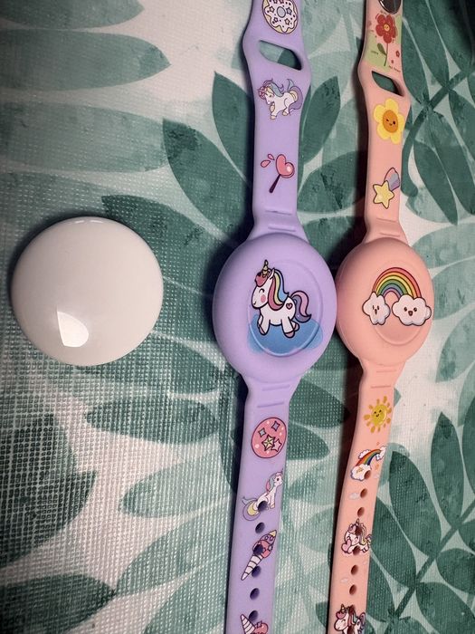 Apple AirTag нов с две каишки