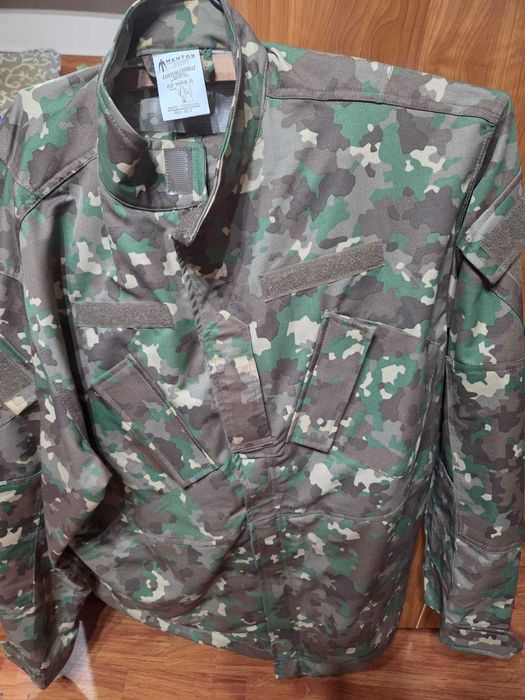 Ținută militara combat